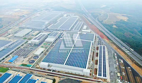 云南29.4MW彩鋼瓦光伏電站竣工，oety歐億體育攜手晶澳構(gòu)建綠色生態(tài)